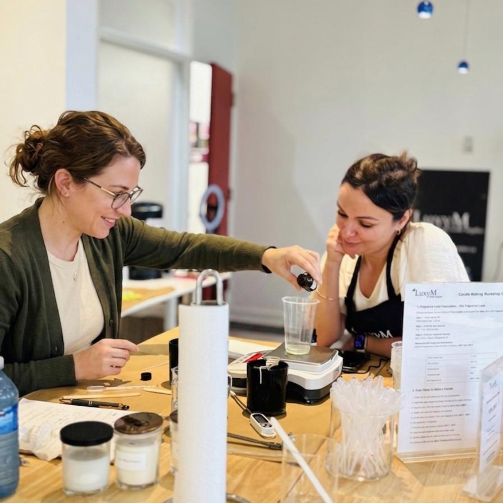 Private 1:1 candle making class in Toronto – hands-on training pouring candle wax